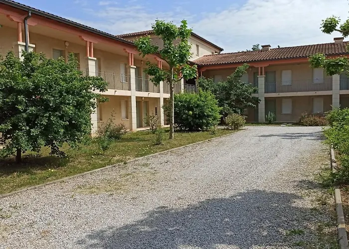 Jardinet 4 Pers Διαμέρισμα Azille